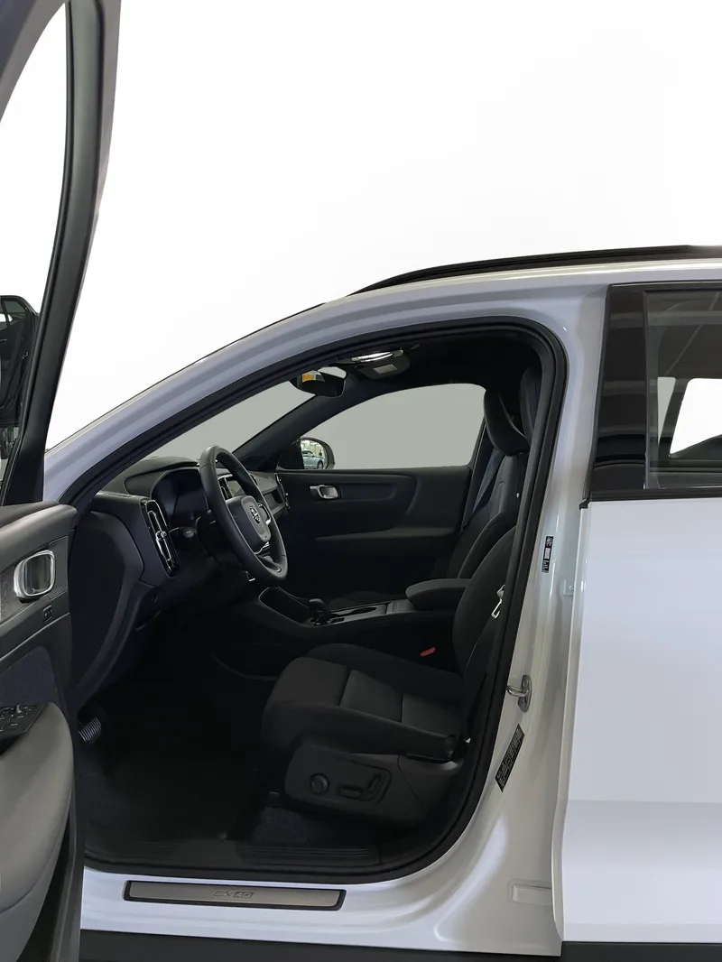 Bild 10 av 15 – Volvo EX40 Single Motor Extended Range ExtendedRange Plus SE Plus Special Edition