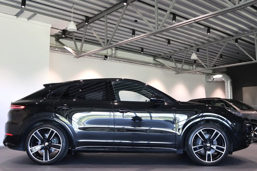 Bild 4 av Porsche Cayenne E-Hybrid Coupé Platinum Edition 462HK/VAT
