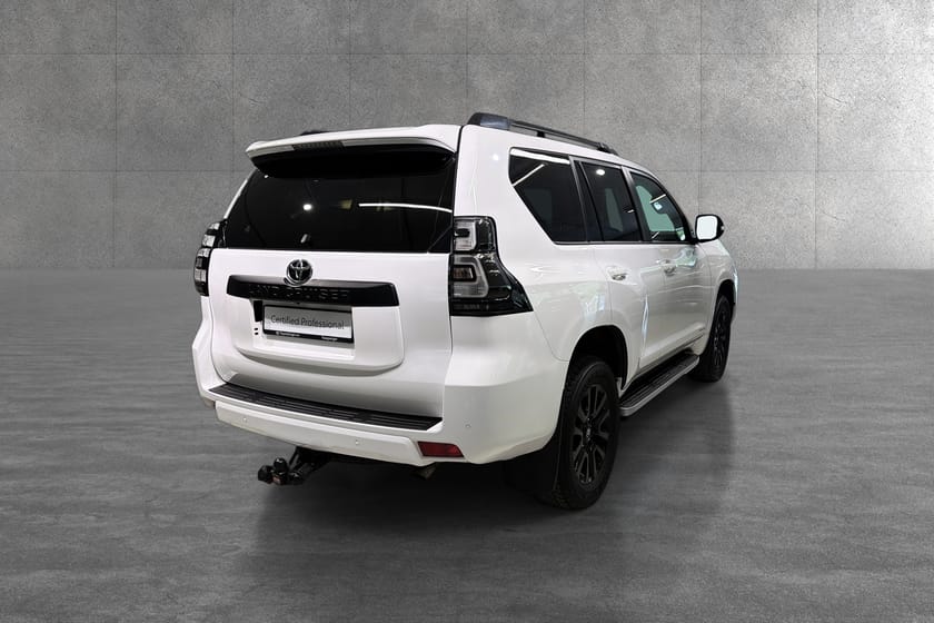 Bilde 5 av Toyota Land Cruiser 5-dørs 2.8 D-4D 4WD VX Black Pack, ledbar,hengerfeste