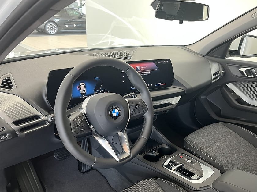 Bild 5 av BMW 120 PRIVATLEASING fr. 3.395 kr/mån 17" Auto Park Assist