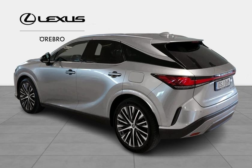 Bild 2 av Lexus RX 450h+ Executive Teknikpaket inklusive vinterhjul