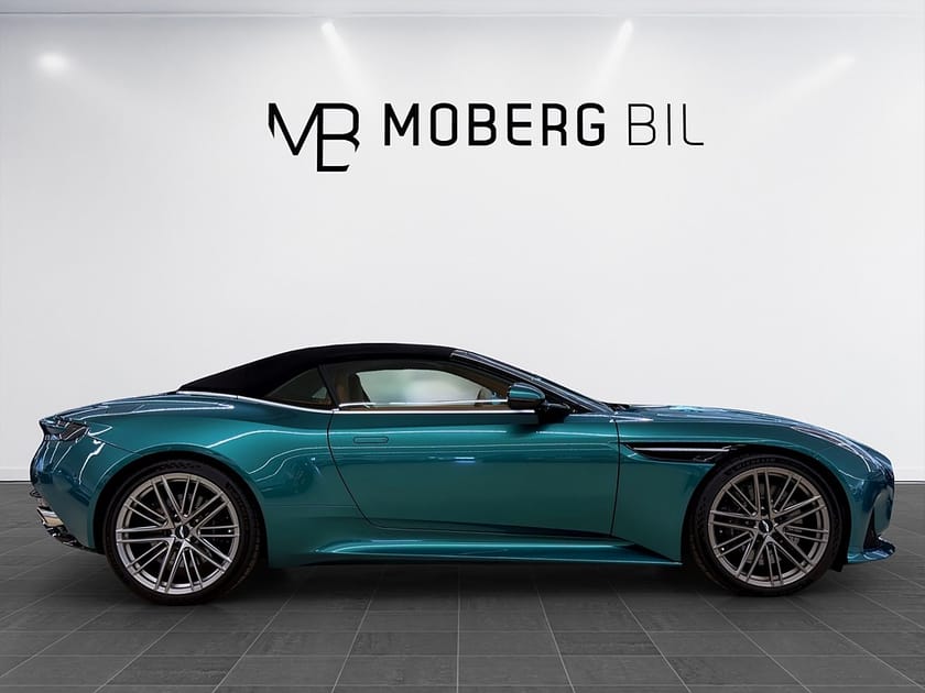 Bild 5 av Aston Martin DB12 Volante 4.0 V8 680hk Minotaur Green Inspire Comfort