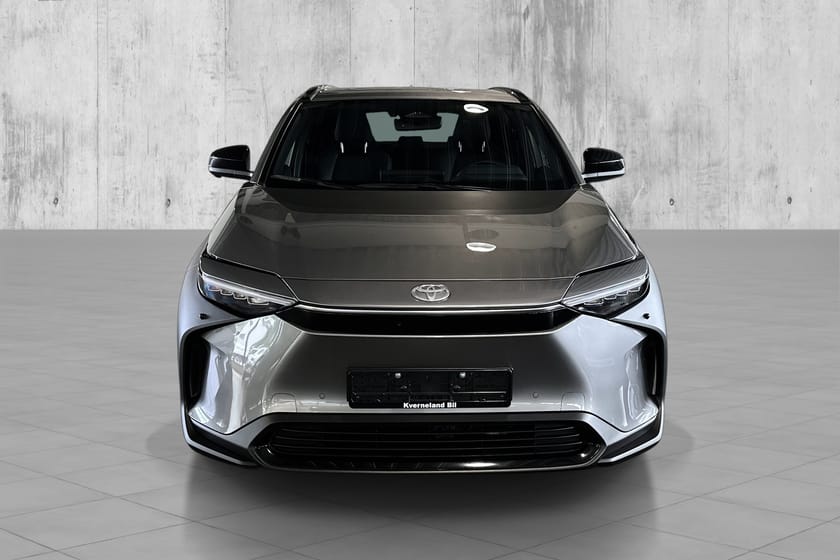 Bilde 2 av Toyota bZ4X Active Tech AWD - 360 cam - KROK - ACC - Navigation