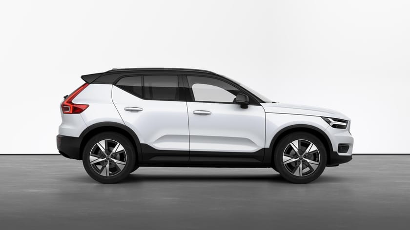 Bilde 2 av Volvo XC40 P8 AWD Recharge KROK|PANO|STOL.PK|LAST.PK|19"|8år*
