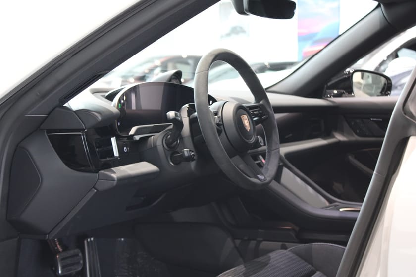 Bild 3 av Porsche Taycan 4S Black Edition