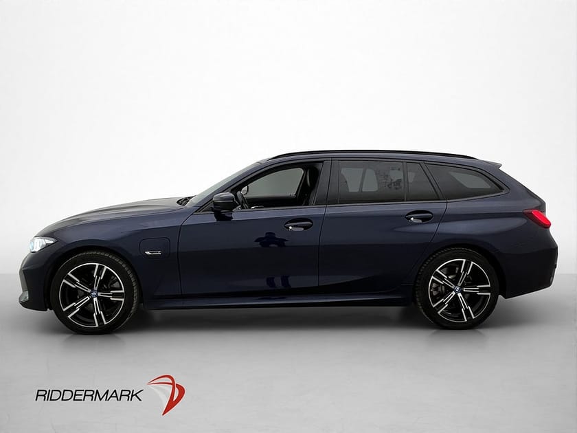 Bild 5 av BMW 330e xDrive Touring M Sport Innovation HUD HiFi Drag Elstol MOMS