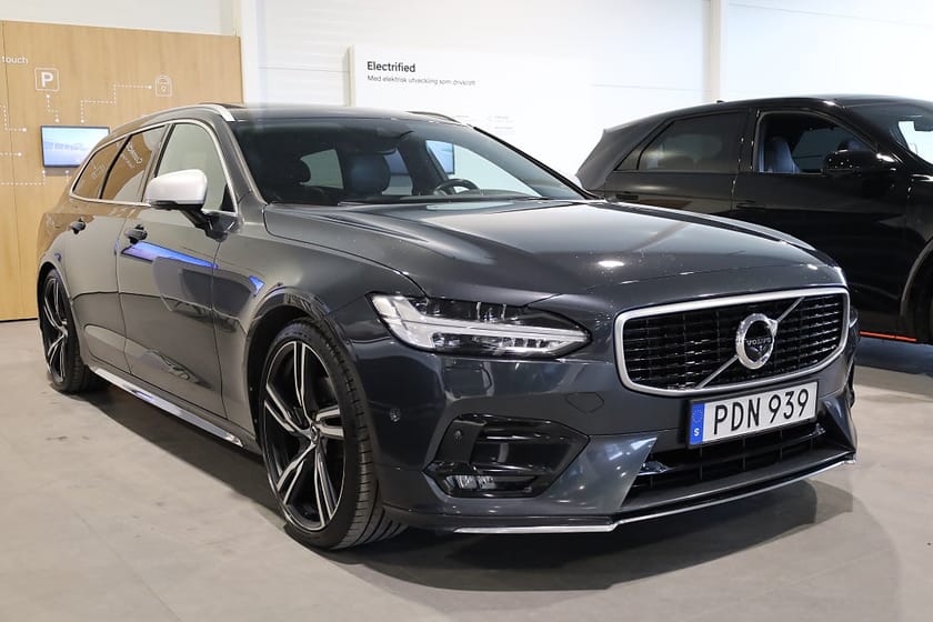 Bild 5 av Volvo V90 T5 254hk R-Design Aut B&W Panorama 360°Kamera Navi