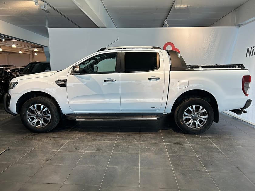 Bild 5 av Ford Ranger Dubbelhytt 3.2 TDCi 4x4 Flaklock MoK/Kamera/SoV