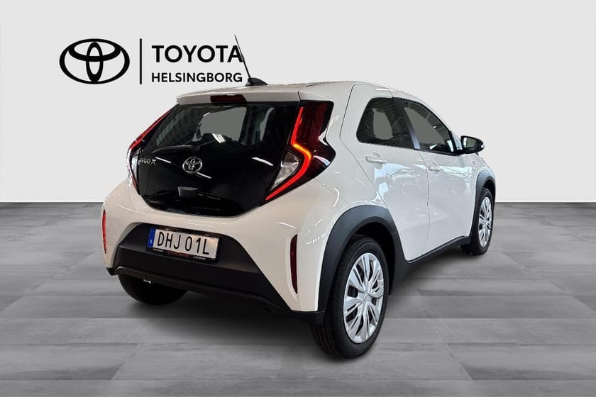 Bild 4 av Toyota Aygo X M5 Play