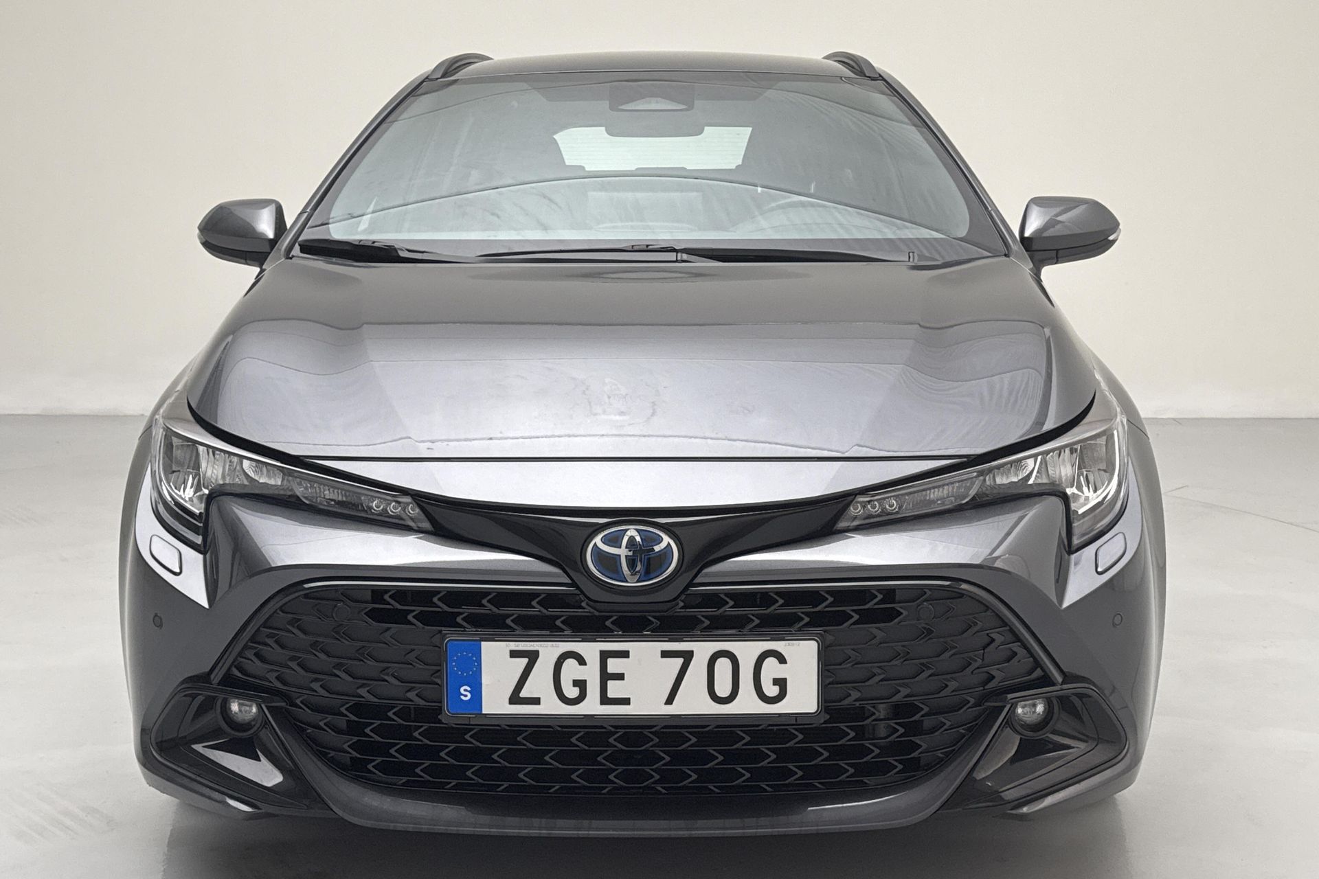 Toyota Corolla 1.8 Hybrid 2023, photo 5/10