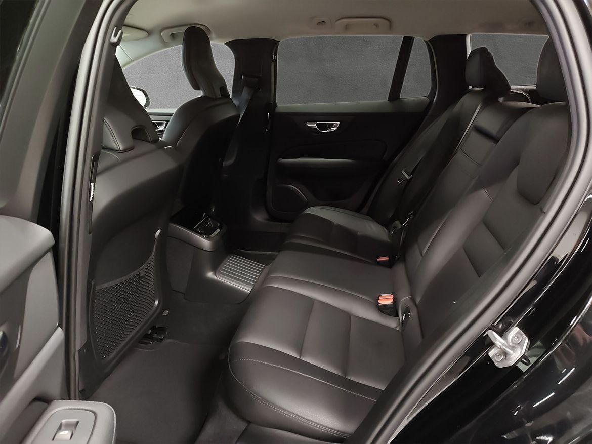 Volvo V60 2022 - miniatyr 6