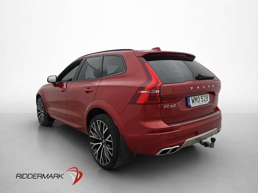Bild 4 av Volvo XC60 B5 AWD R-Design Pano B&W 360° HUD Drag VOC