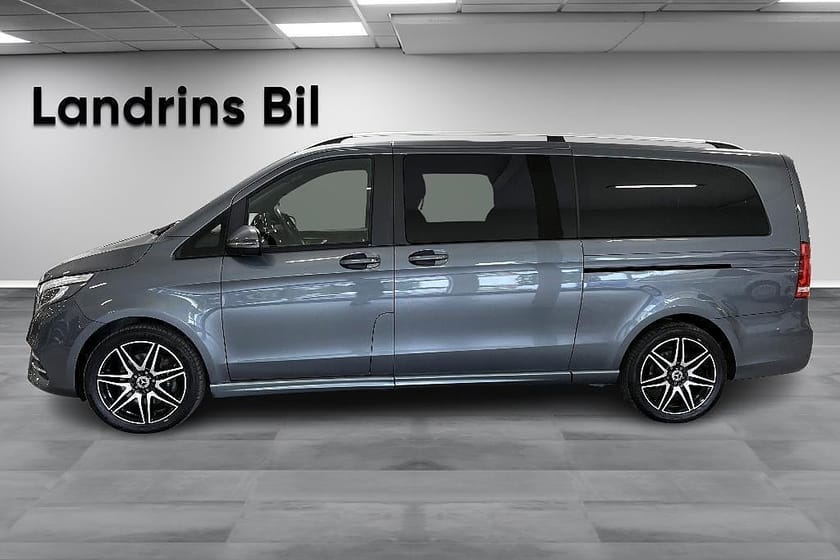 Bild 4 av Mercedes-Benz V 250d 4MATIC 3.2t 250 Extra Lång 7-Sits AMG-Line