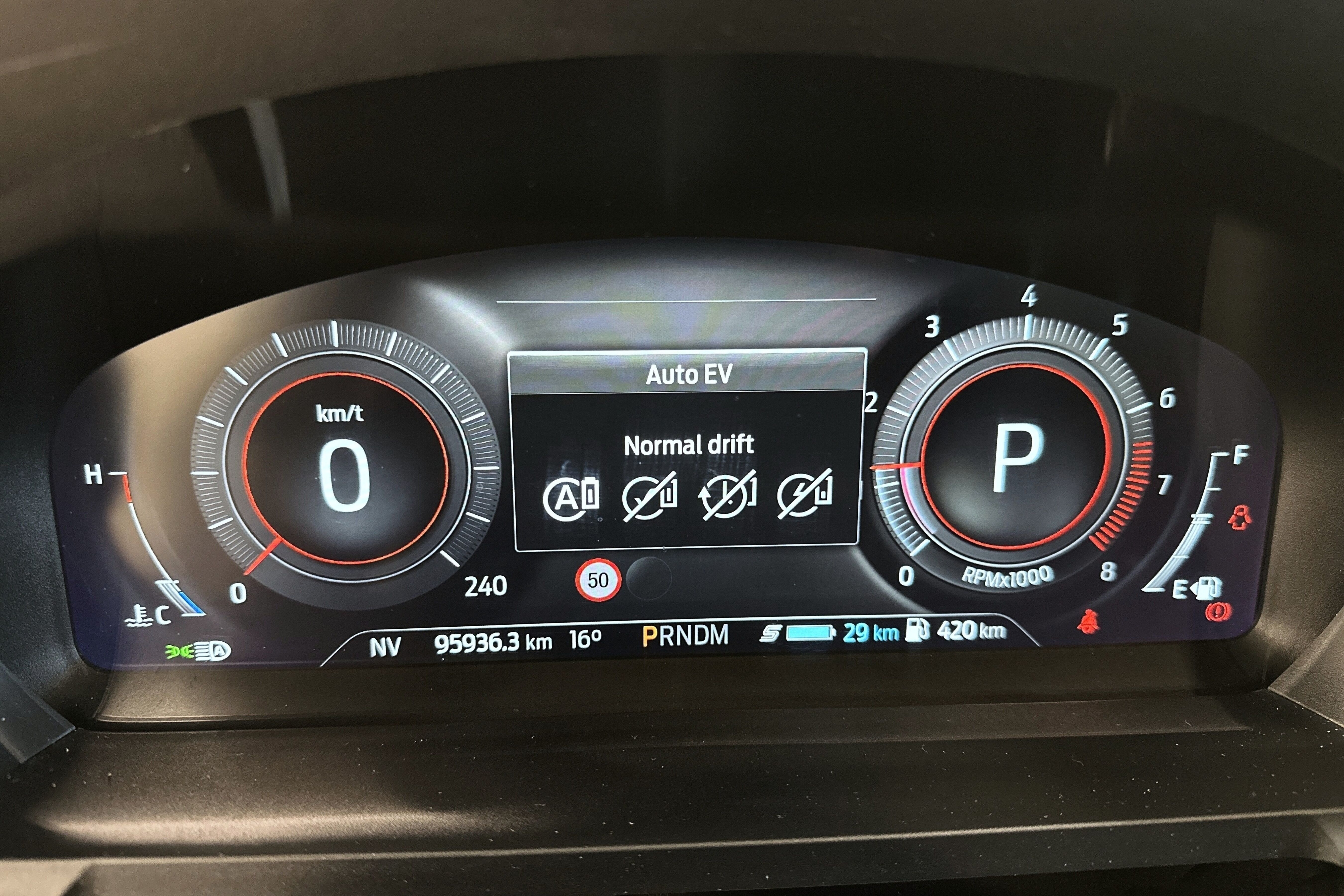 Ford Explorer Plug-In Hybrid bilde 28