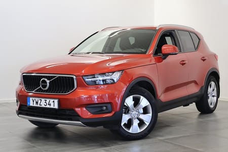 Volvo XC40 D4 AWD Momentum Pro / Kamrem Bytt / V-Hjul / Drag /Värm
