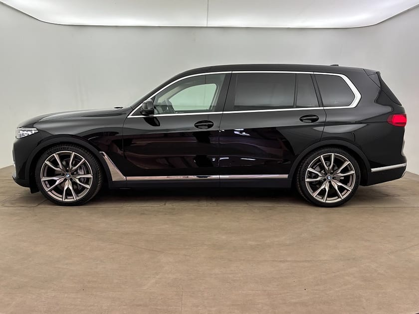 Bild 2 av BMW X7 xDrive40i High-Line | 7-sits | Panorama | 360 Kamera