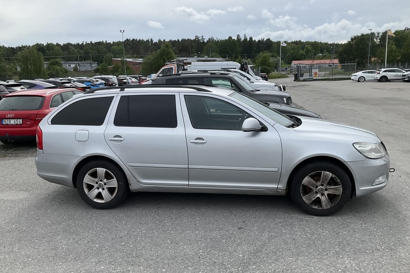 Bild 3 av Škoda Octavia Kombi II 1.8 TSI (160hk) Reparationsobjekt