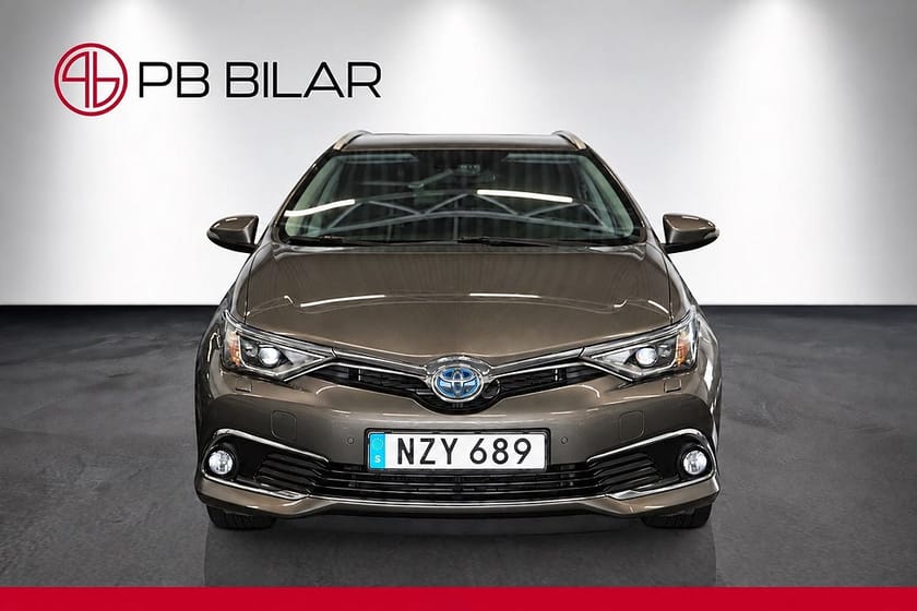 Bild 3 av Toyota Auris Touring Sports Hybrid e-CVT Executive B-Kam Navi