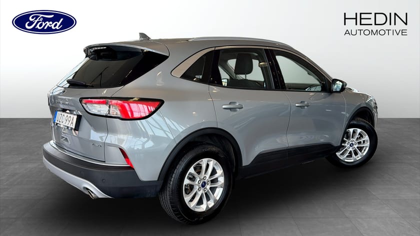 Bild 2 av Ford Kuga Plug-In Hybrid Titanium 2.5 225HK Vinterpaket Carplay