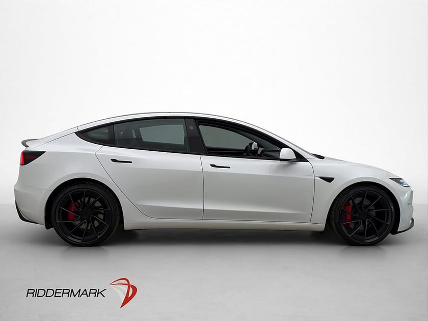 Bild 5 av Tesla Model 3 Performance AWD MOMS Autopilot Svensksåld