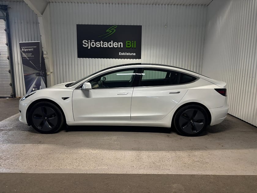 Bild 2 av Tesla Model 3 Standard Range Plus Navi/Drag/AI-dator