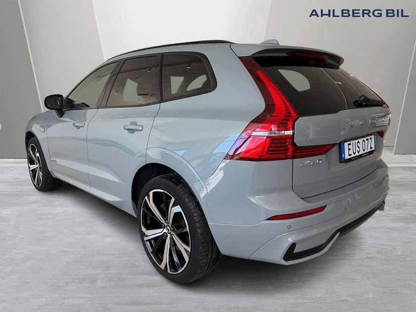 Bild 3 av Volvo XC60 T6 Plus Dark Edition, Dragkrok Halvautomatisk, Panoramaglastak, Läderklädsel, Parkeringskamera Bak, Google Maps