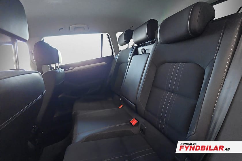 Bild 4 av Volkswagen Passat Alltrack 2.0 TDI SCR 4M 190hk D-värm Drag