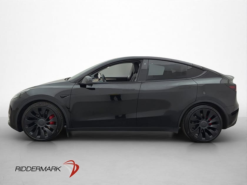 Bild 5 av Tesla Model Y Performance AWD Pano Drag Moms Kamera Skinn AP