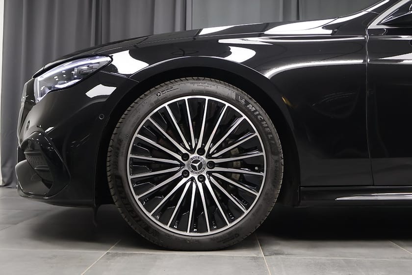 Bild 5 av Mercedes-Benz E 300 de 4MATIC T AMG Advanced Plus Drag 360 Keyless MOMS