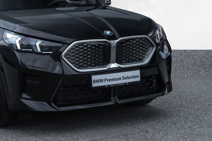 Bilde 2 av BMW iX2 xDrive30 Fully Charged M-Sport Krok A.Cruise HUD H/K
