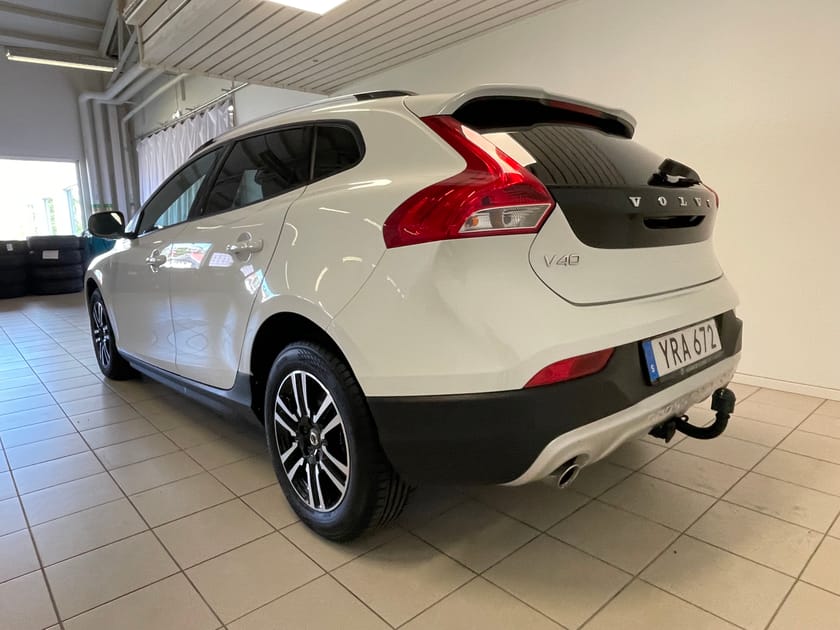 Bild 3 av Volvo V40 Cross Country D3 Adv Edition Drag Nav H/K Backkamera Adaptiv farthållare