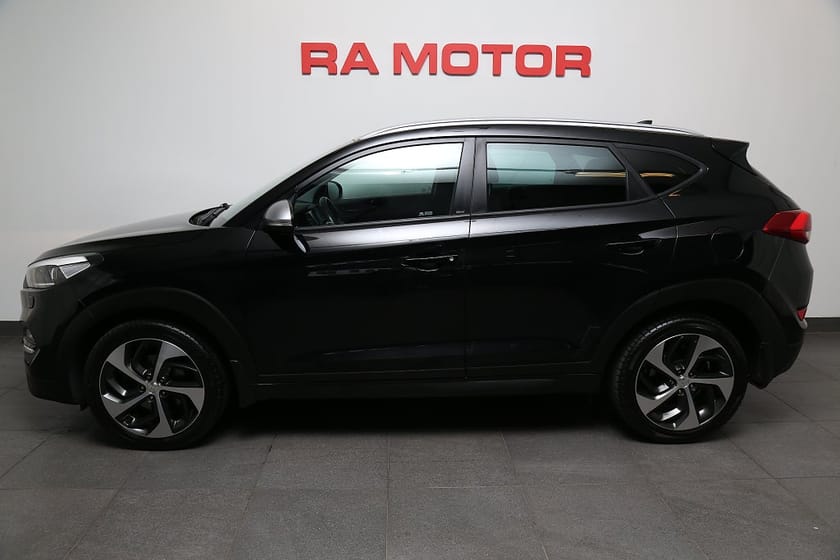 Bild 3 av Hyundai Tucson 1,6 T-GDI 177hk Move! Aut Kamera 19" LM