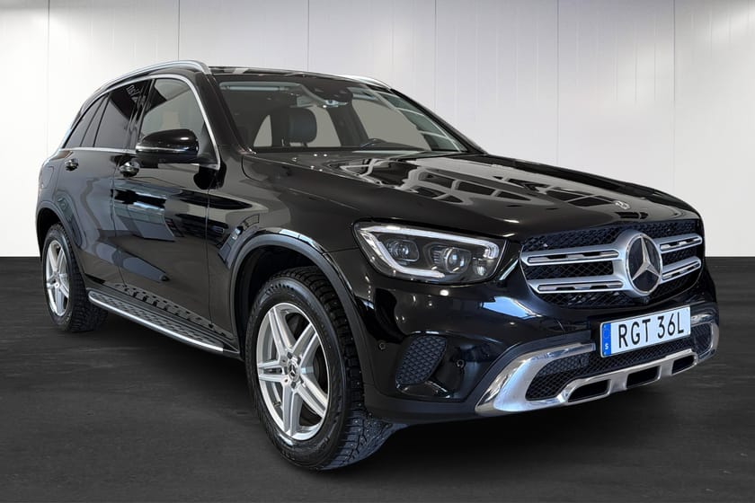 Bild 2 av Mercedes-Benz GLC 300 e 4MATIC AMG Line / Panorama / Drag / Burmester
