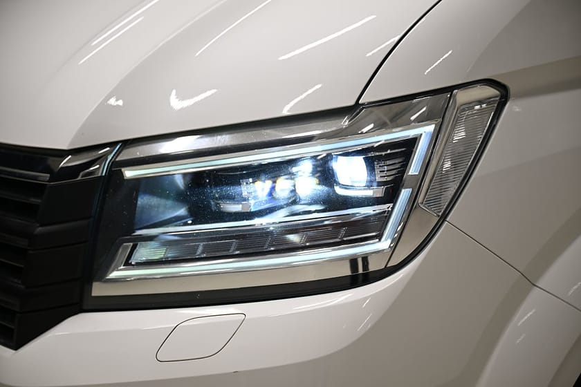 Bild 3 av Volkswagen Crafter 140HK Automat|Bakgavellyft|LED|Inredning|Moms|SeUtr!!