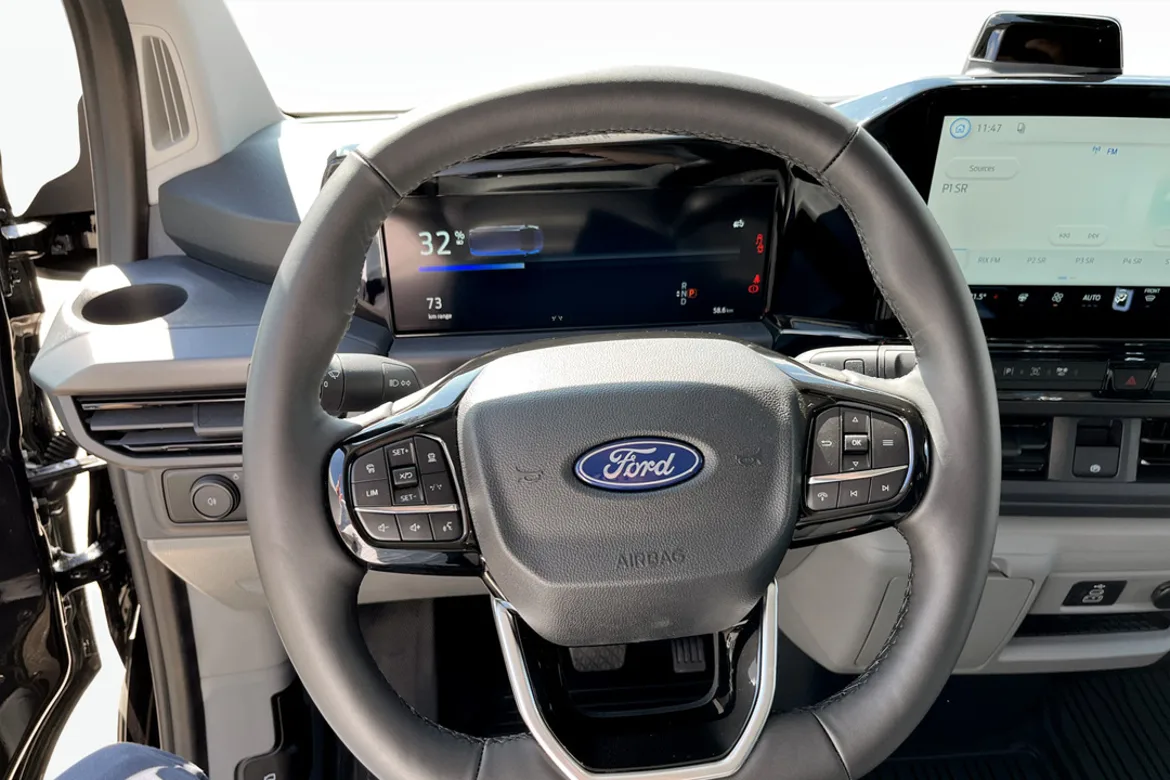 Ford E-Transit Custom 340 AWD