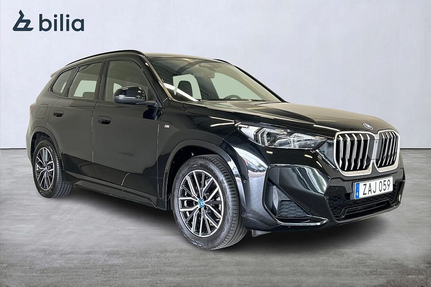Bild 3 av BMW X1 xDrive25e M Sport | Drag | Backkamera | Rattvärme