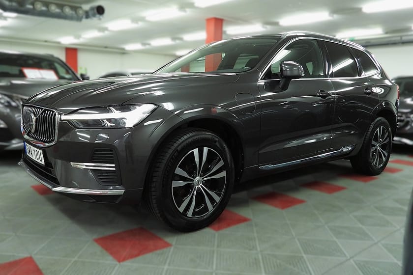 Bild 2 av Volvo XC60 Recharge T6 AWD Core Edition Panorama SoV Hjul