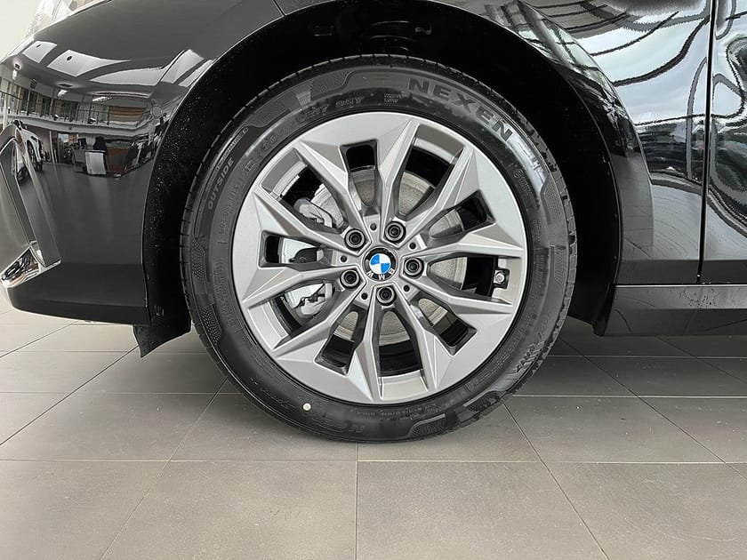 Bild 4 av BMW 120 Automat Rattvärme Backkamera Driving Assist