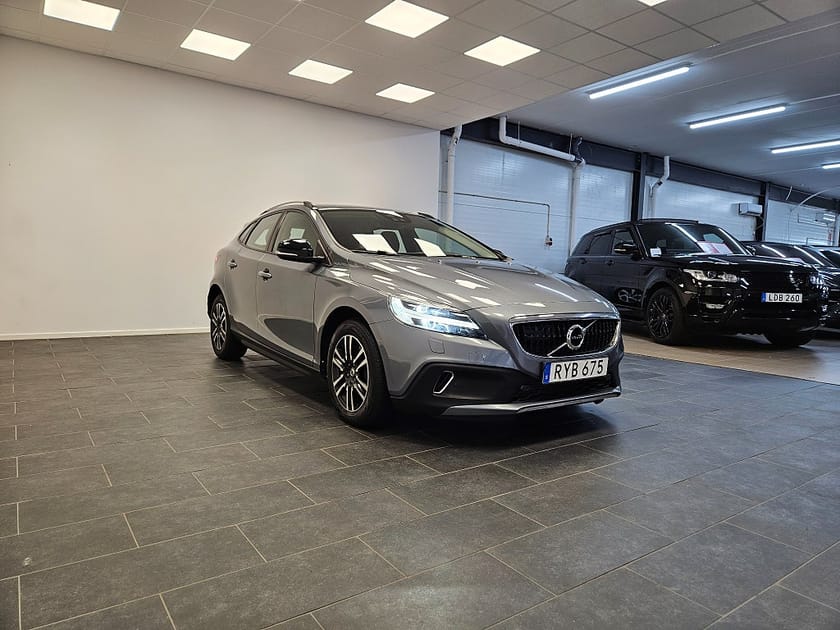 Bild 5 av Volvo V40 Cross Country D3 Geartronic Momentum Värmare Navi Backkamera Drag VOC