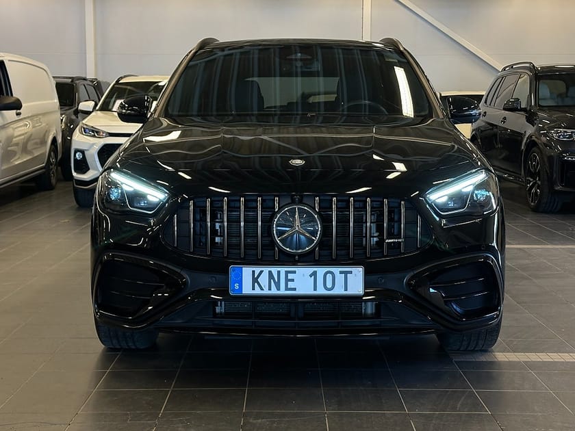 Bild 2 av Mercedes-Benz AMG GLA 35 4MATIC Line Premium