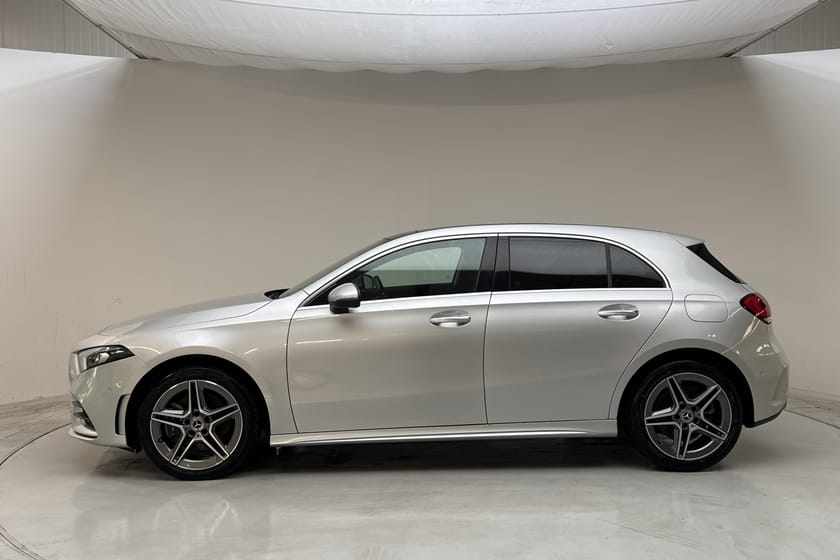 Bild 2 av Mercedes-Benz A 250 e 5dr W177 (218hk) AMG Sport GPS Backkamera