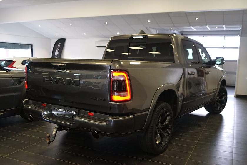 Bild 2 av RAM 1500 Crew Cab