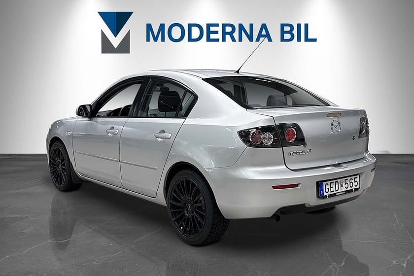 Bild 3 av Mazda 3 Sedan 1.6 MZR 105hk Touring Nybesiktad M-värmare