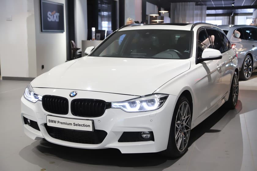 Bild 1 av BMW 330d xDrive Touring M Sport Dragkrok - Autowåx Bil