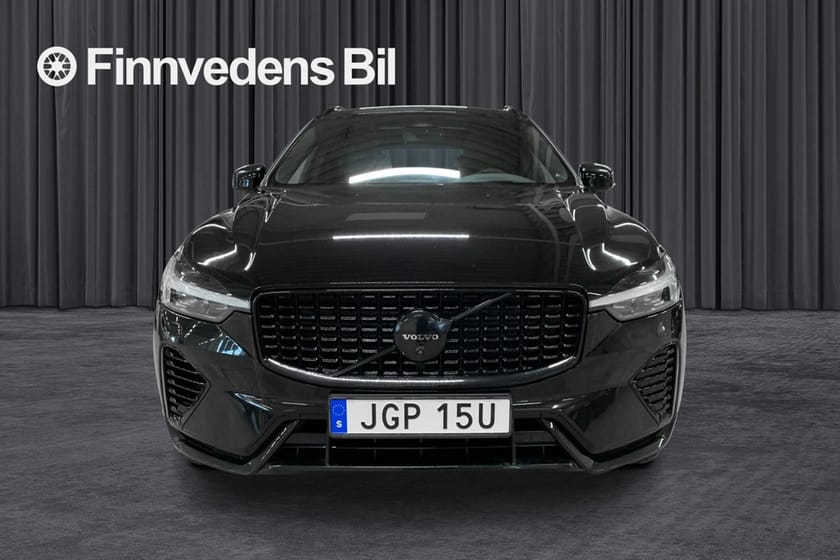 Bild 2 av Volvo XC60 Recharge T6 Ultimate Dark, Drag, Vinterhjul, HUD, 360°