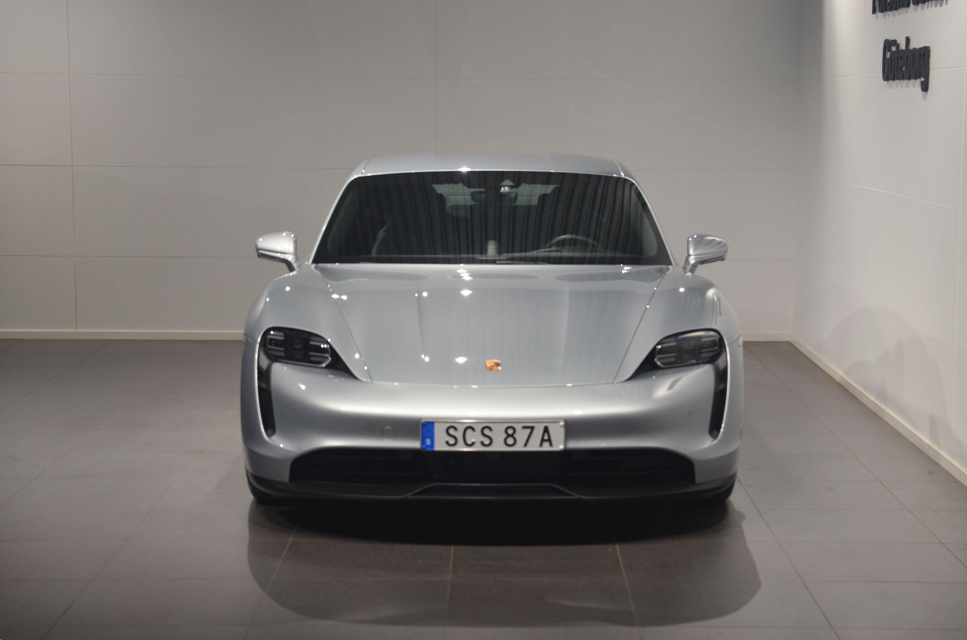 Porsche Taycan 4S 2023, bild 3/10