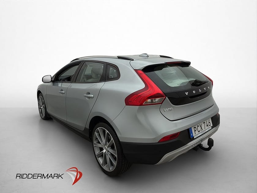 Bild 5 av Volvo V40 Cross Country D2 120hk Summum Skinn Navi Dragkrok