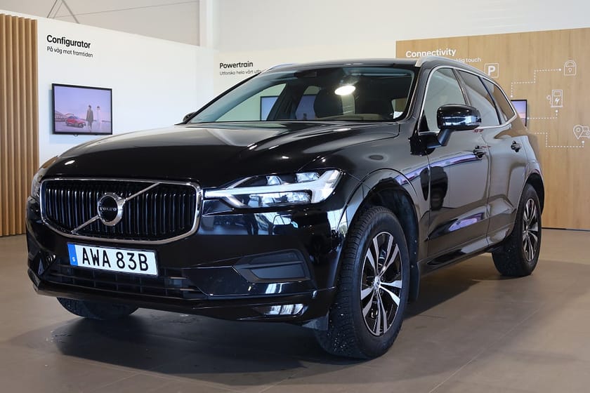 Bild 1 av Volvo XC60 T5 AWD Geartronic Momentum Advanced Drag Pano Navi