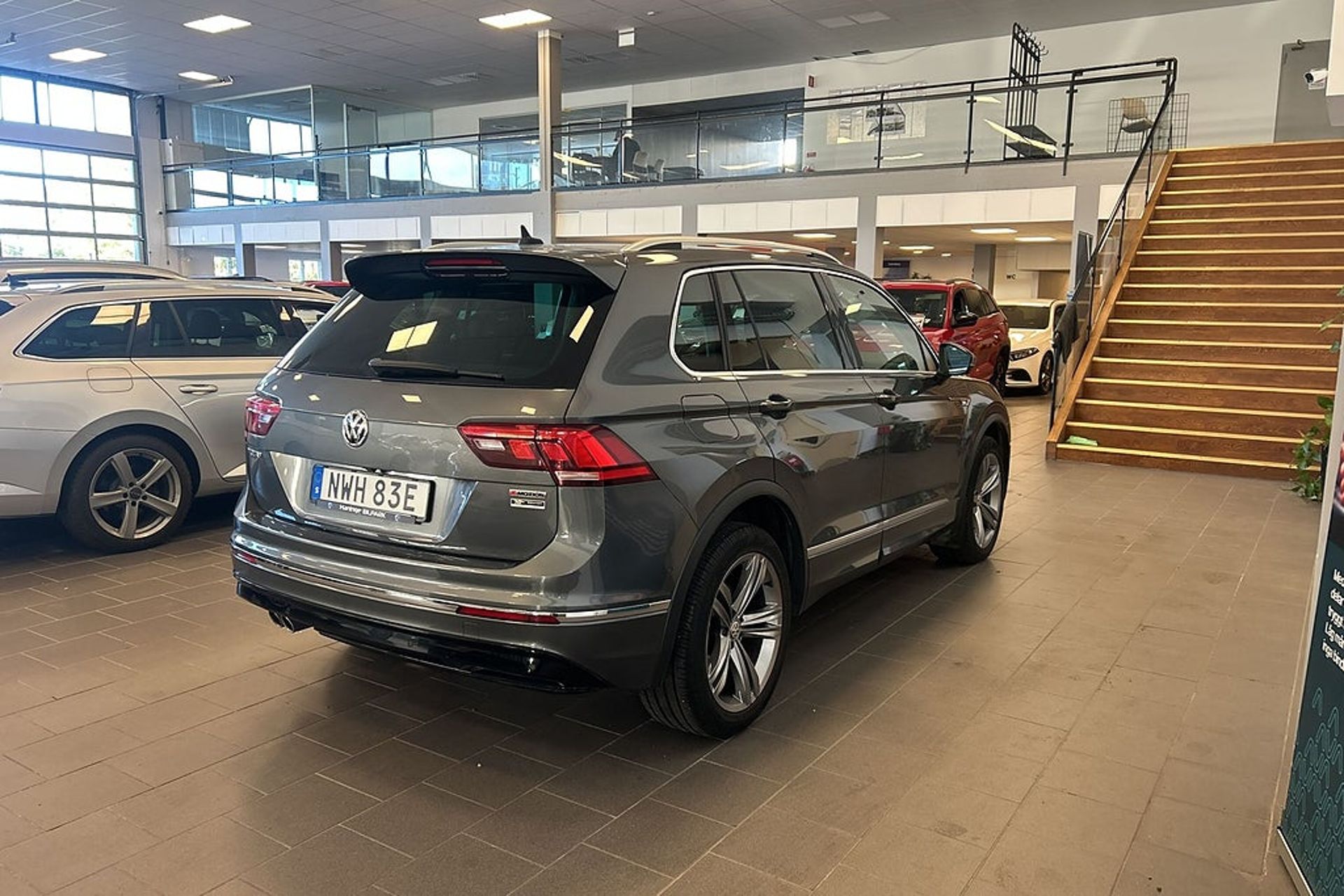 Volkswagen Tiguan 2020, bild 6/10