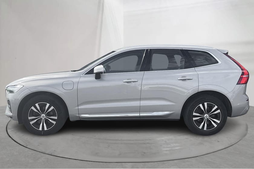 Bild 2 av Volvo XC60 T6 AWD Recharge (350hk) Core Panorama